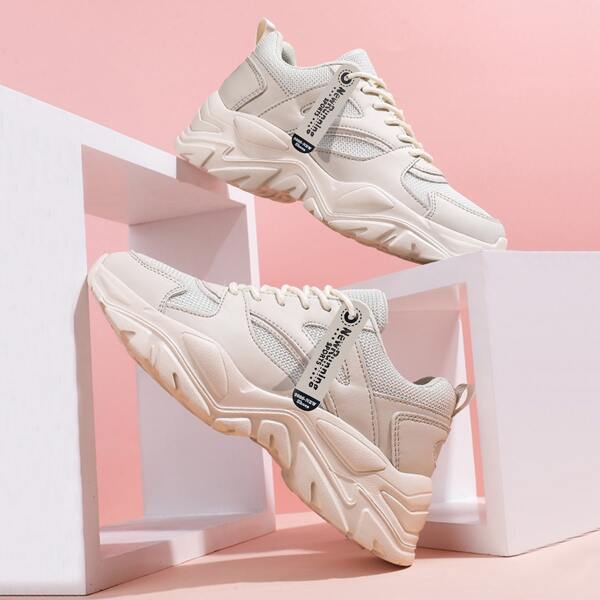 

Men Letter Strap Decor Lace Up Front Chunky Sneakers, Beige
