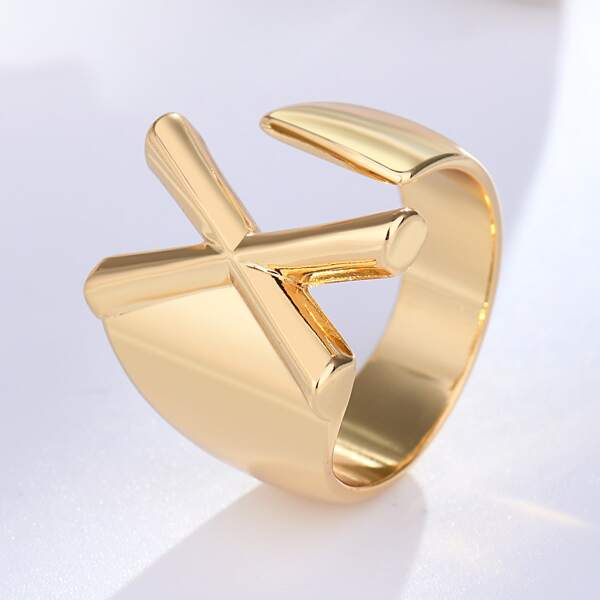 

Letter Graphic Cuff Ring, Gold