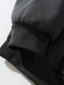 SHEIN EZwear Capucha con slogan con con estampado de mariposa con cordón con bolsillo de canguro - Gris Oscuro - Ver 3