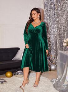 SHEIN Plus Sweetheart Neck Velvet Dress - Dark Green - View 3