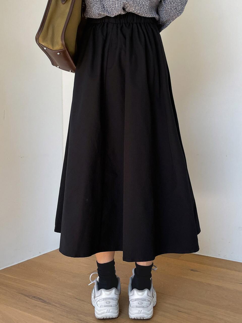 Solid Elastic Waist Skirt