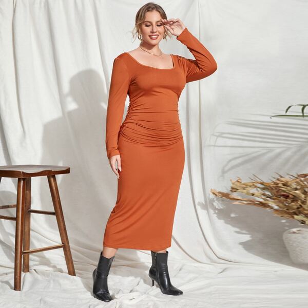 

Plus Solid Ruched Bodycon Dress, Brown
