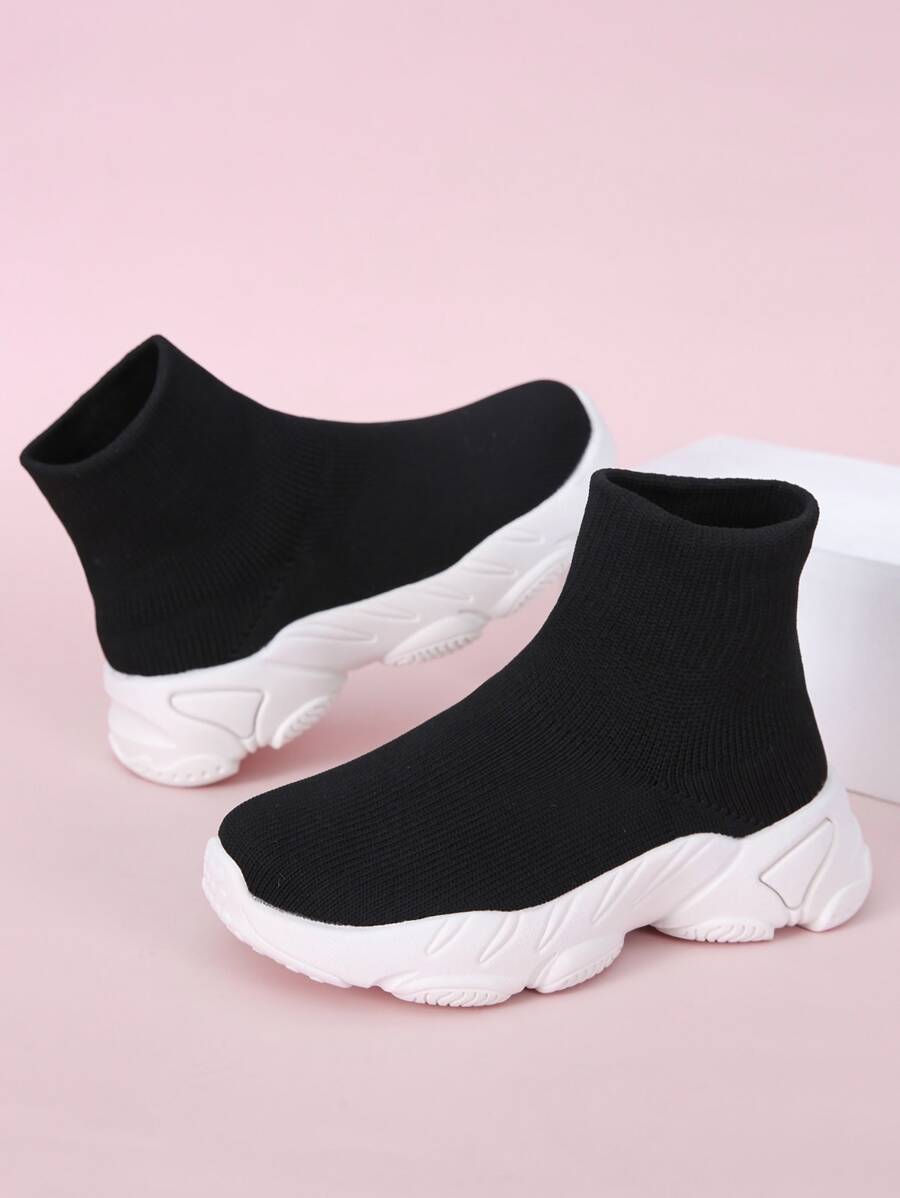 女孩針織細節襪型運動鞋