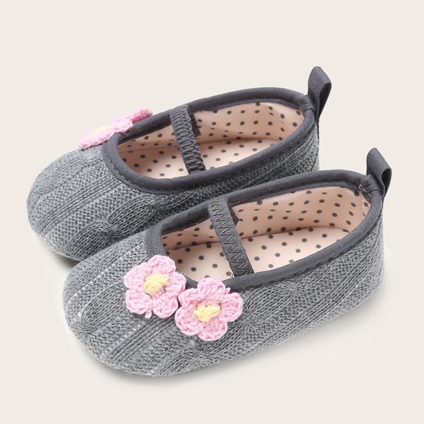 

Baby Flower Decor Mary Jane Flats, Grey