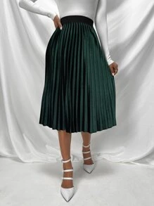 RosyDaze High Waist Velvet Pleated Skirt - Dark Green - View 3