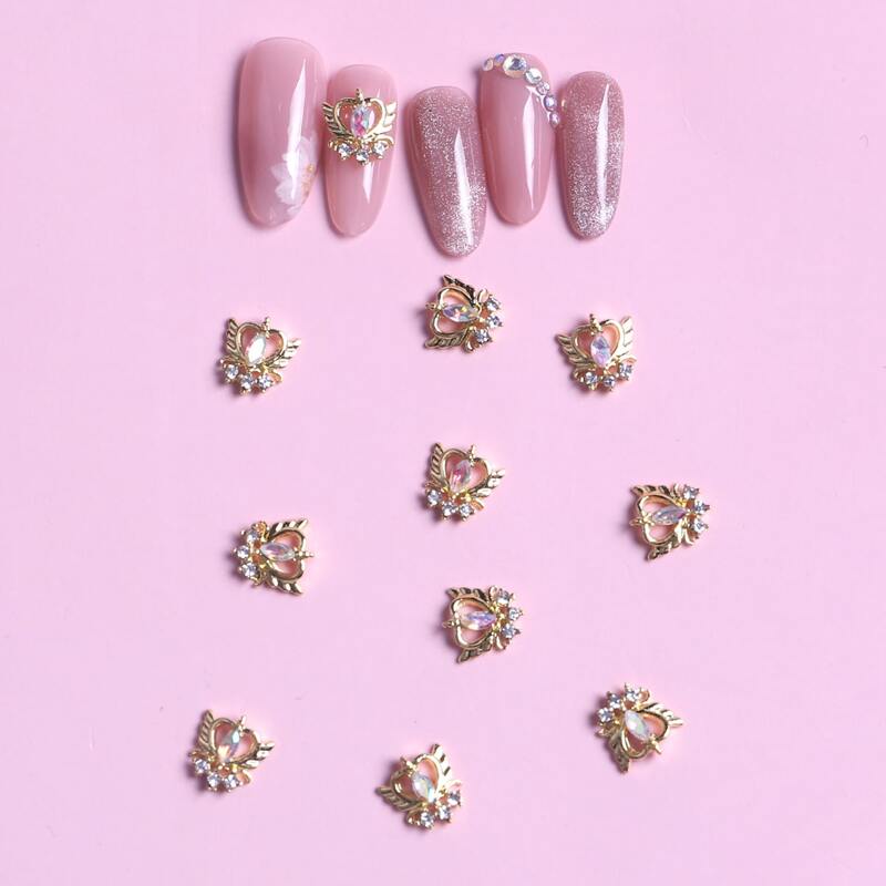 

10pcs Heart & Wing Shaped Nail Art Decoration, Gold