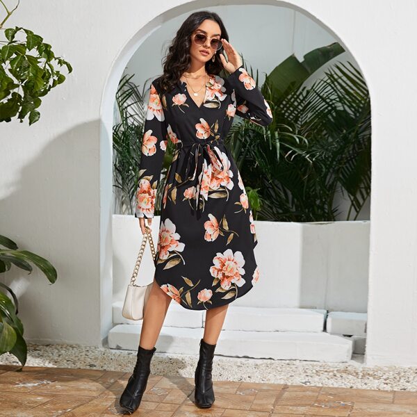 

Floral Print Notched Neck Belted Dress, Multicolor