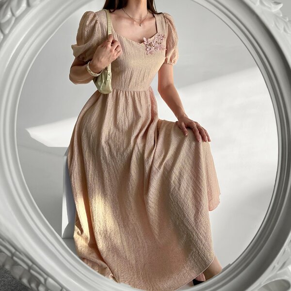 

Puff Sleeve Appliques A-line Dress, Baby pink