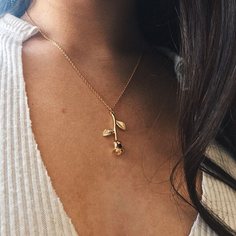 

Flower Pendant Necklace, Gold