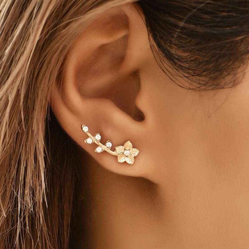 

Rhinestone Decor Stud Earrings, Gold
