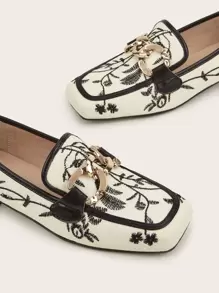 Embroidery Graphic Chain Decor Loafers,Women's Flat Shoe with Square Toe, Vintage Embroidery and Stylish Decoration Buckle - Multicolor - View 5