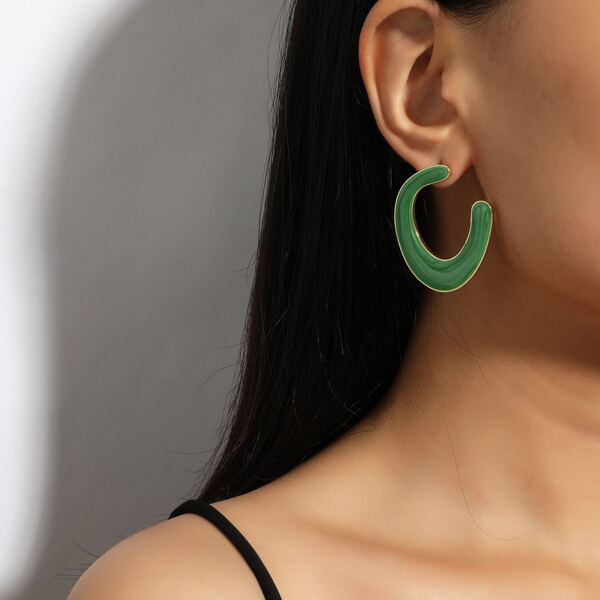 

Letter Design Stud Earrings, Green