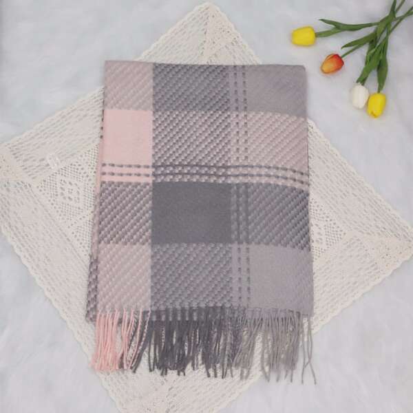 

Tassel Decor Plaid Pattern Scarf, Multicolor