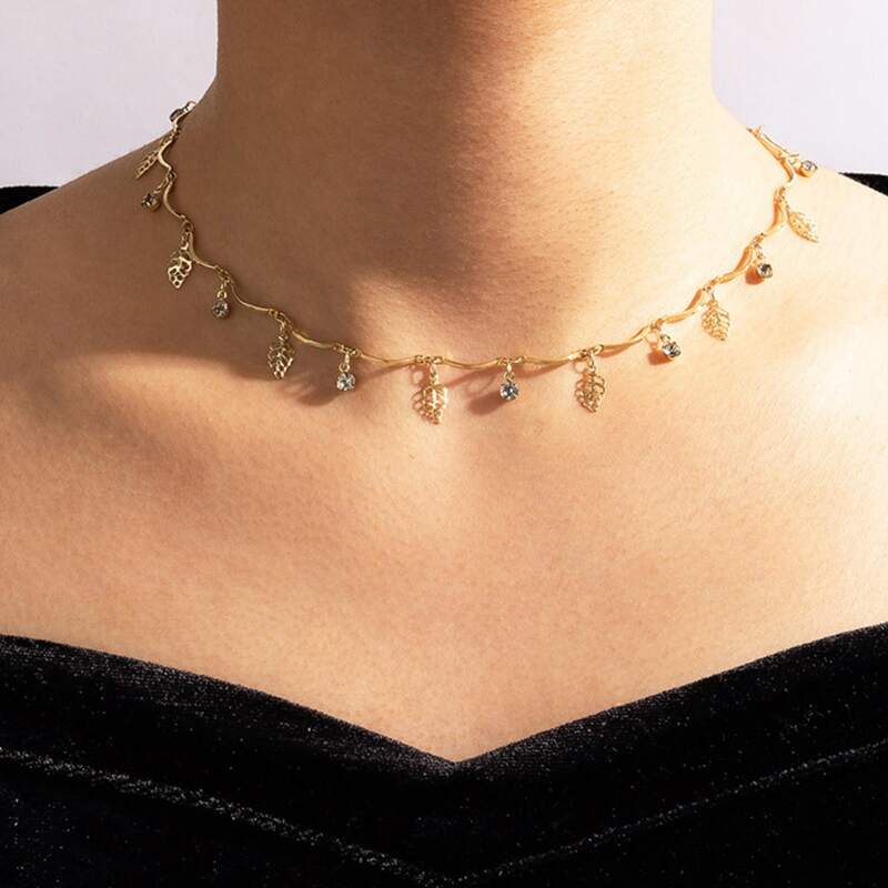 

Leaf Decor Necklace, Gold