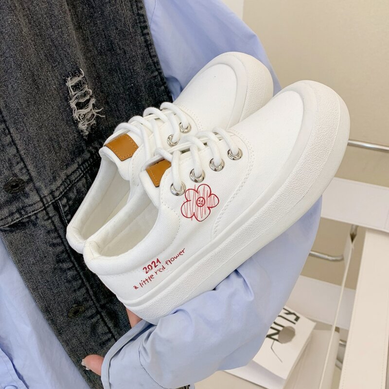 

Flower Graphic Canvas Shoes, Multicolor