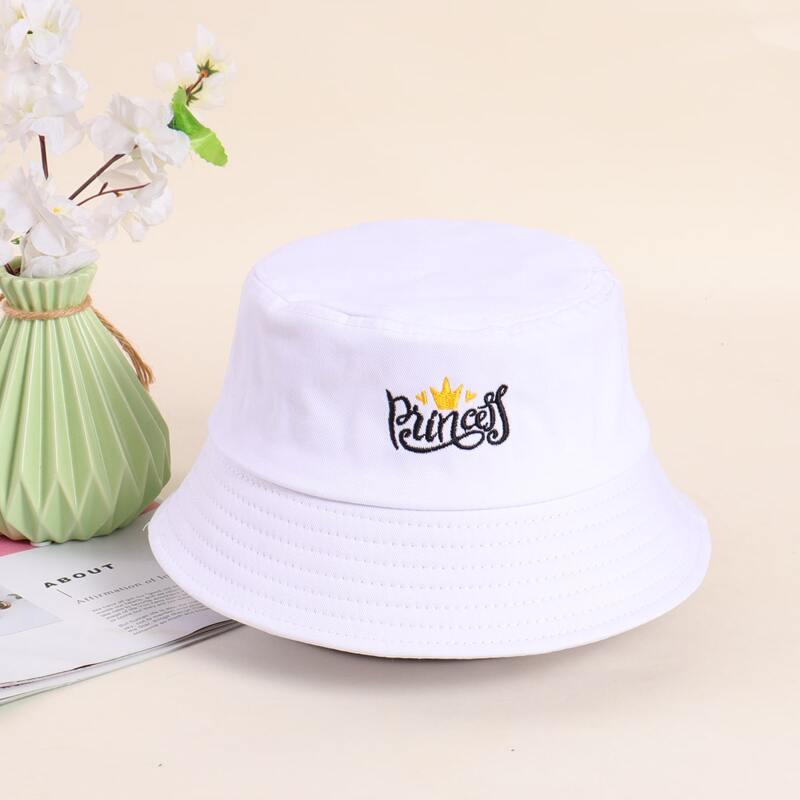 

Letter Graphic Embroidery Bucket Hat, White