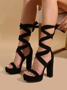 McKoine Sandali con tacco grosso minimalista nodo sulla gamba