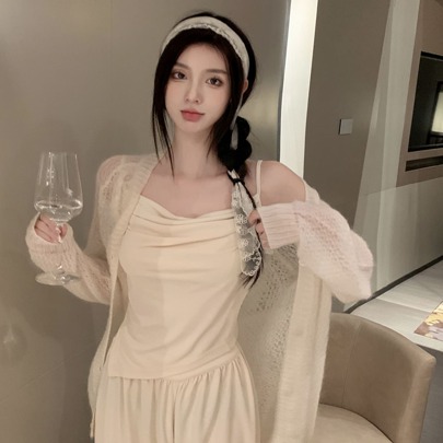 비대칭 아랫단 레이어드 넥 캐미탑