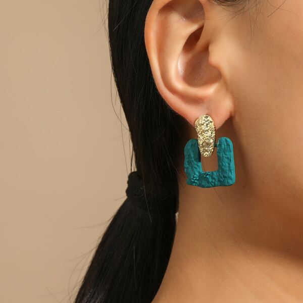 

Geo Decor Drop Earrings, Green