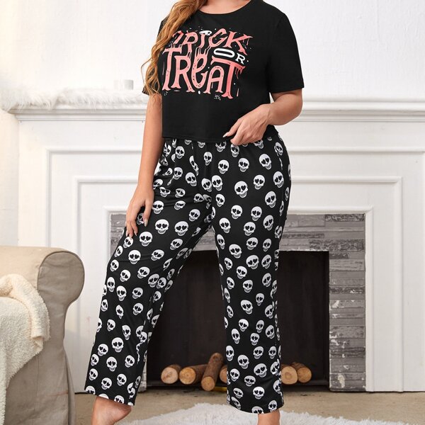 

Plus Halloween Letter Graphic Pajama Set, Black and white