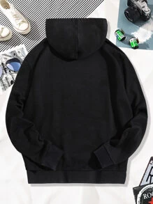 Manfinity Men Letter Graphic Kangaroo Pocket Hoodie