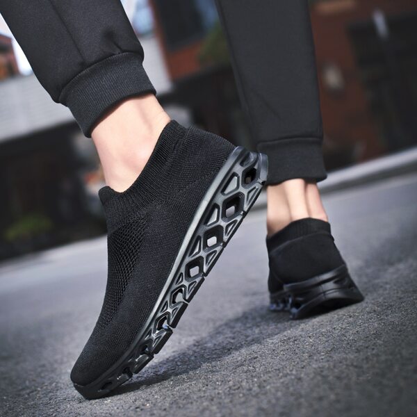 

Men Minimalist Slip-On Sneakers, Black