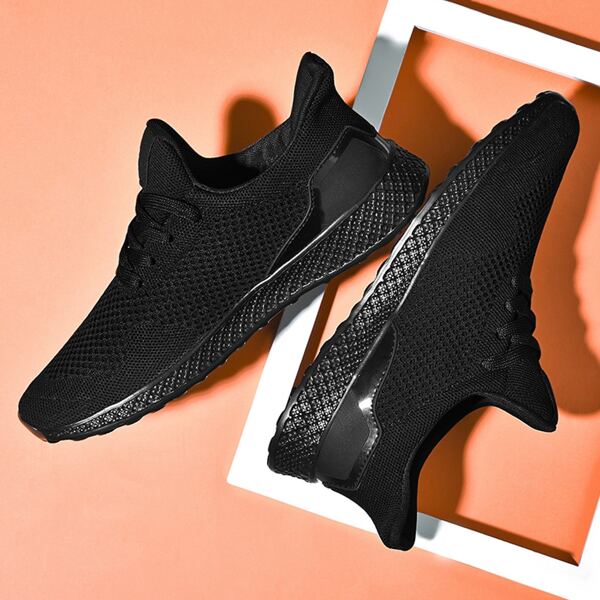 

Men Minimalist Breathable Running Shoes, Black