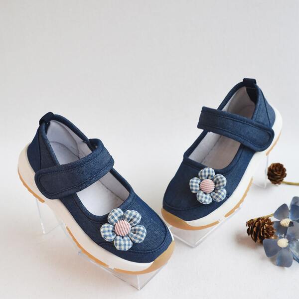 

Girls Flower Decor Mary Jane Flats, Blue