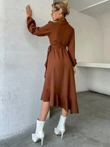 Vestido cruzado de manga farol con nudo lateral bajo con fruncido - Café integral - Ver 2