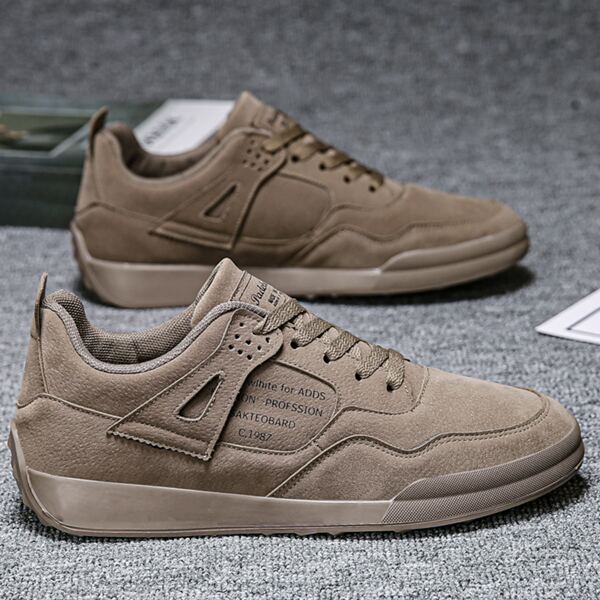 

Men Letter Graphic Low Top Sneakers, Brown