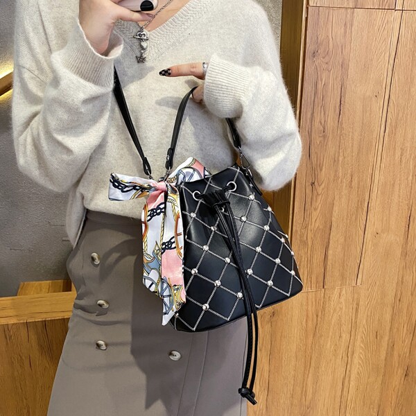 

Geometric Pattern Twilly Scarf Decor Bucket Bag, Black