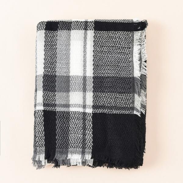 

Plaid Pattern Fringe Hem Scarf, Black and white