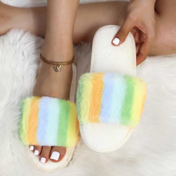 

Colorblock Fluffy Bedroom Slippers, Multicolor