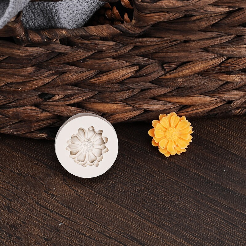 

1pc Flower Shaped Candy Mold, Grey