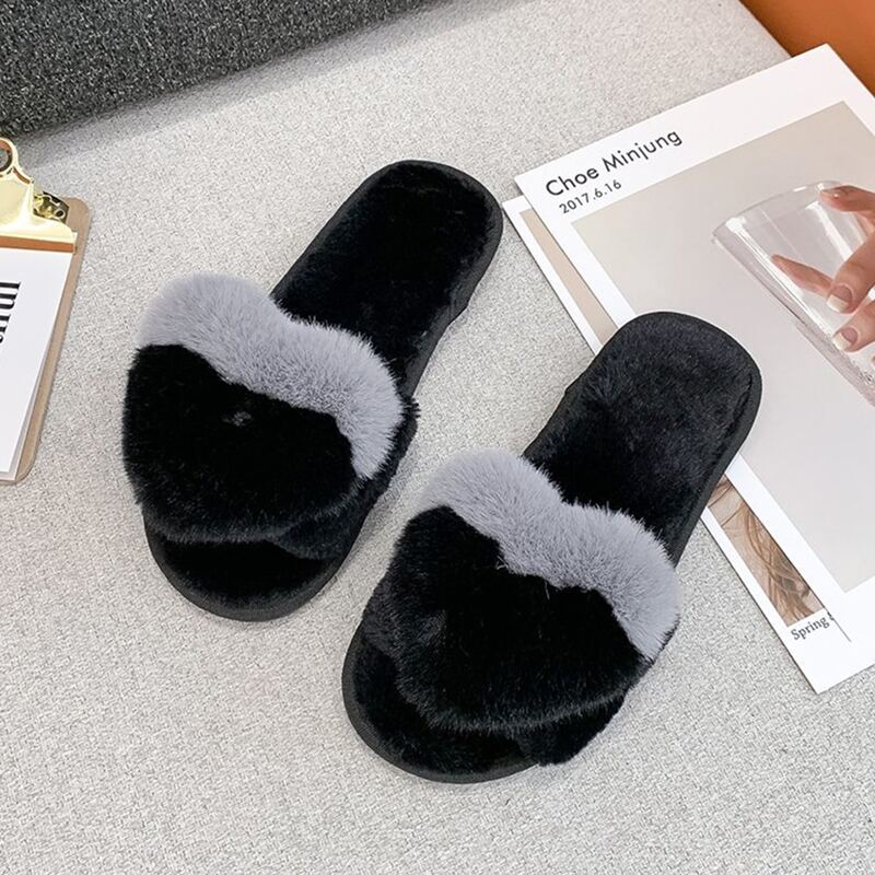 

Heart Fluffy Slippers, Black