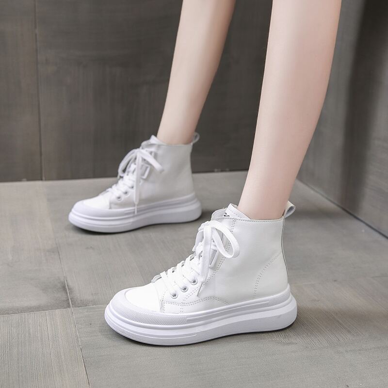 

Lace Up Front Skate Shoes, White