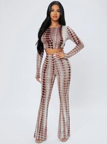 SHEIN PETITE Tie Dye Lettuce Trim Crop Top & Flare Leg Pants