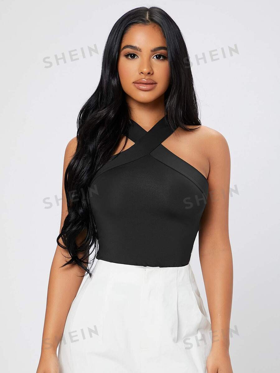 SHEIN PETITE Top corto halter unicolor | Moda de Mujer | SHEIN México