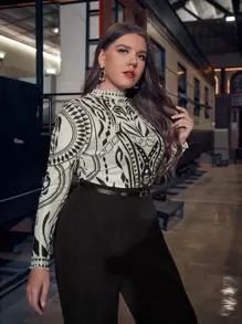 Mulvari Plus Geo Print Lettuce Trim Tee - Multicolor - View 1