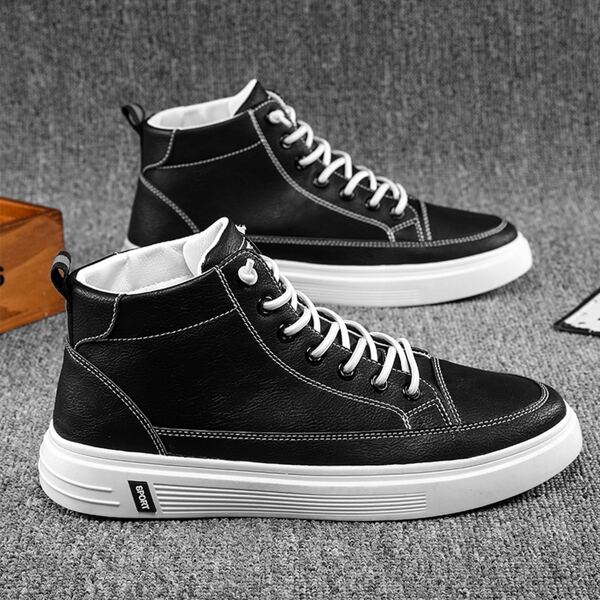 

Men Minimalist Lace Up Front Skate Shoes, Black
