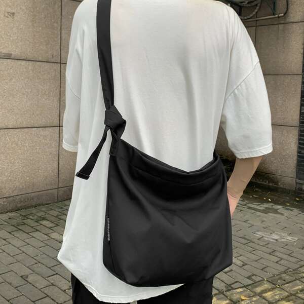 

Men Minimalist Nylon Crossbody Bag, Black