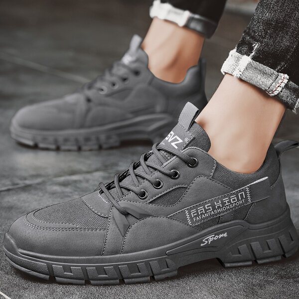 

Men Letter Graphic Lace-up Front Sneakers, Grey