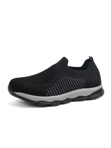 Men Lightweight Slip-on Running Shoes - Black - View 3
