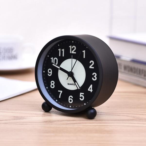 

1pc Desktop Alarm Clock, Black
