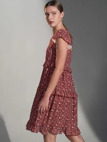 Douceur d'Automne Ditsy Floral Ruffle Trim Smock Dress - Burgundy - View 4