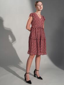 Douceur d'Automne Ditsy Floral Ruffle Trim Smock Dress - Burgundy - View 5