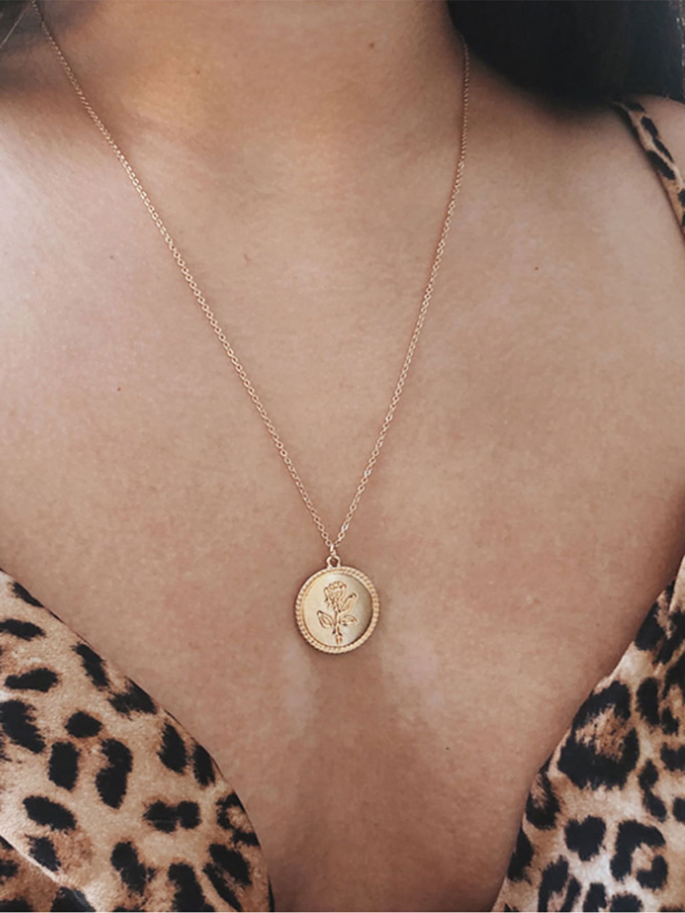 Vòng cổ trang trí hoa trang trí - Vàng - Xem 1