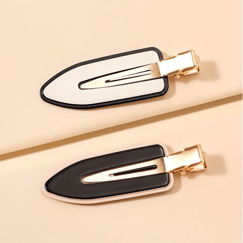 

2pcs Minimalist Hair Clip, Multicolor