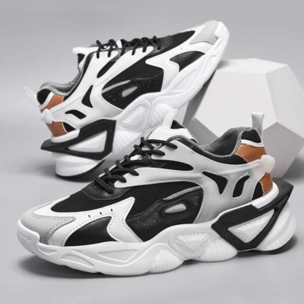 

Men Colorblock Graphic Breathable Running Shoes, Black