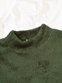 Manfinity Men Solid Crew Neck Teddy Sweatshirt - Army Green - View 3